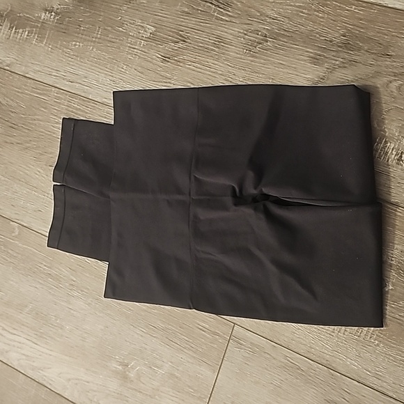 ASSETS by SPANX Women's Seamless Leggings - Black - Picture 3 of 5